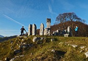 81 Ai Tre Faggi in  il tempietto con i menhir...